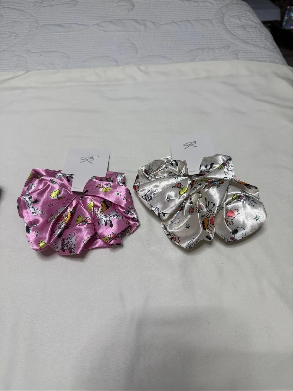 Sets of 12 Satin Snoopy Scrunchie - Purple